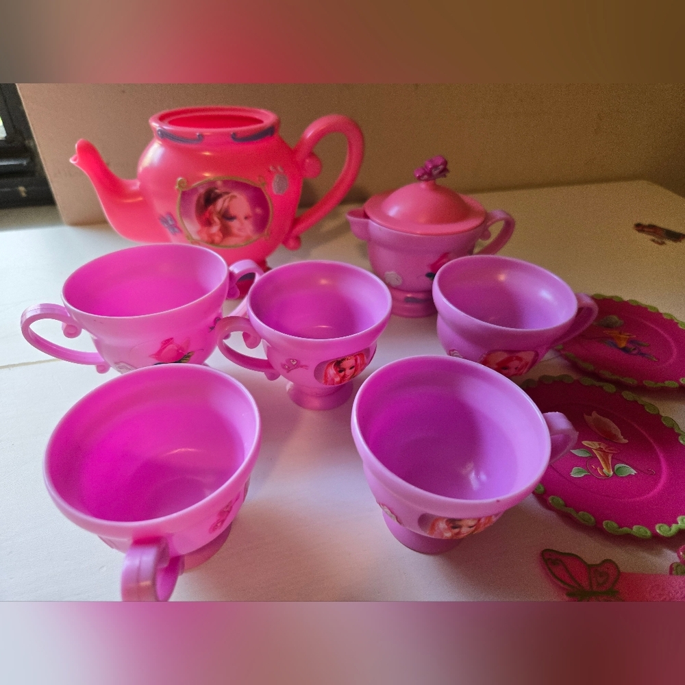 Barbie Plastic Tea Set Of 15 Pieces